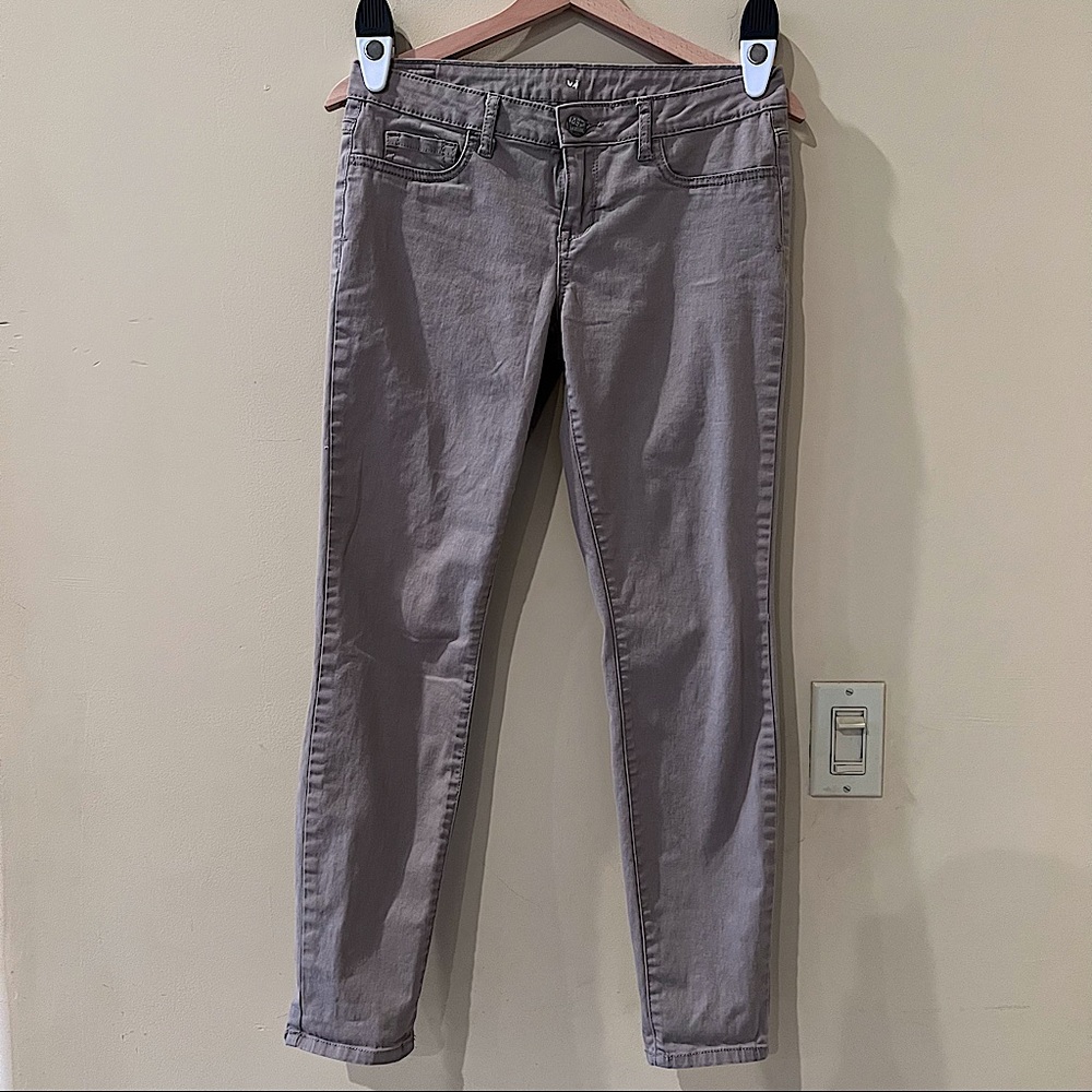 Tokyo Darling - Gray low rise skinny jeans - Size 6